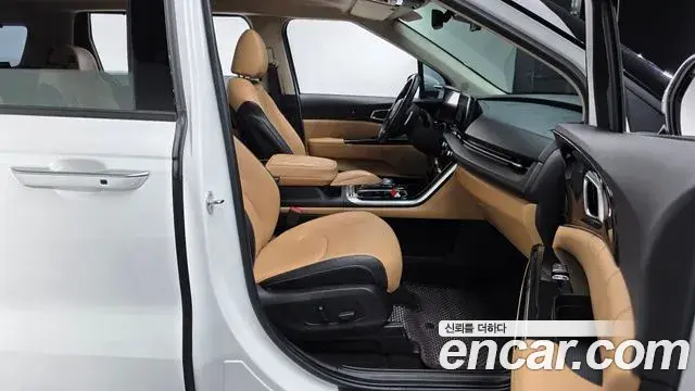 Kia Carnival 2022 — Şəkil 10/20