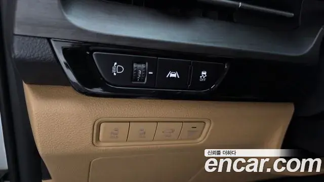 Kia Carnival 2022 — Şəkil 16/20
