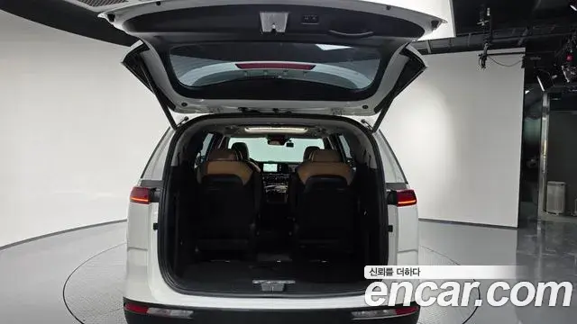 Kia Carnival 2022 — Şəkil 20/20