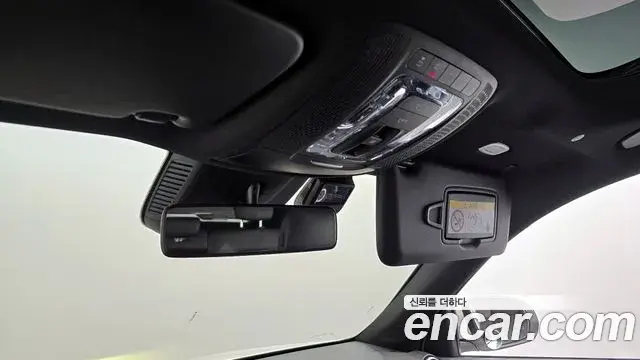 Mercedes-Benz GLB-Class 2020 — Фото 18/20