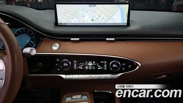 Genesis GV70 2022 — Photo 16/20