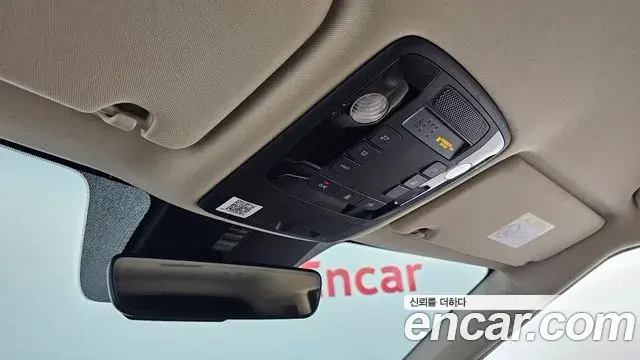 Kia Carnival 2021 — Photo 18/20