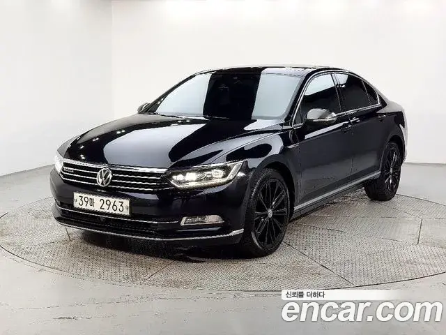 Volkswagen Passat GT 2018 — Şəkil 1/20