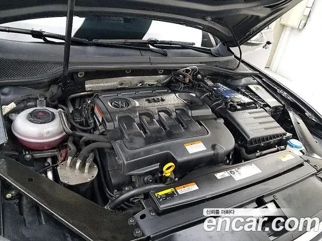 Volkswagen Passat GT 2018 — Şəkil 11/20
