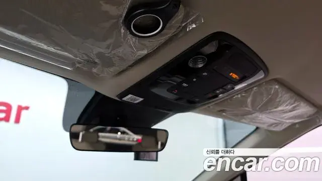 Kia Carnival 2021 — Photo 17/20