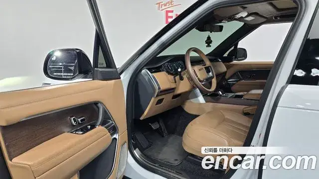 Land Rover Range Rover, 2025