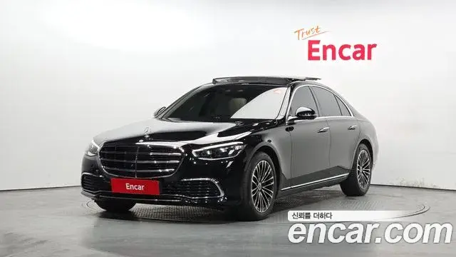 Mercedes-Benz S-Class 2022 — Photo 1/20