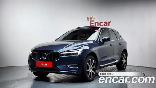 Volvo XC60 2021 — Фото 1/20
