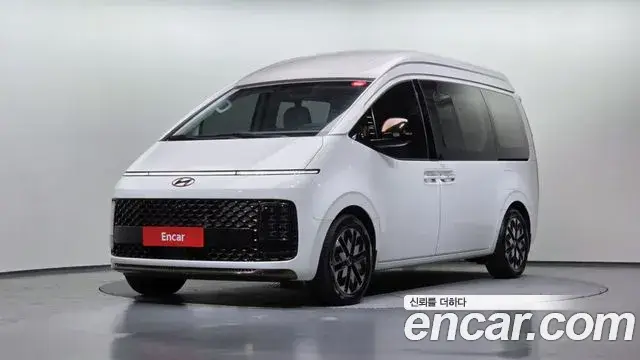 Hyundai Staria, 2022