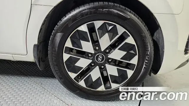 Hyundai Staria 2022 — Şəkil 5/20