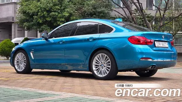 BMW 4 Series 2018 — Şəkil 14/16