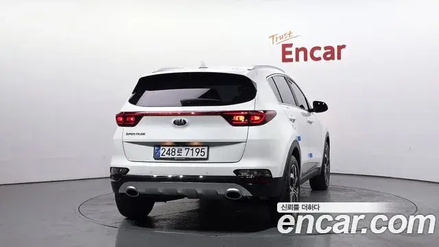 Kia Sportage The Bold 2021 — Фото 4/20