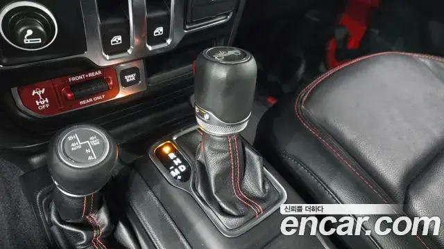 Jeep Wrangler 2019 — Photo 8/20