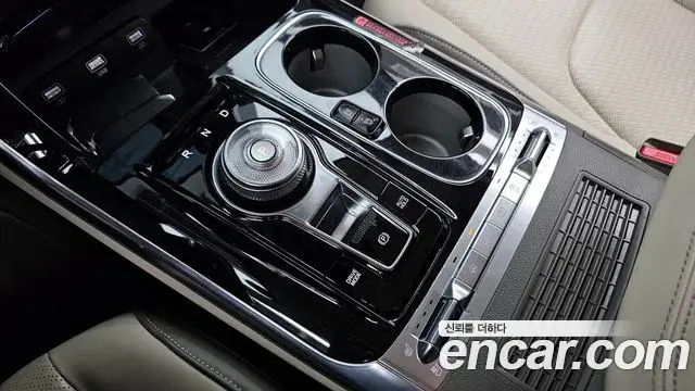 Kia Carnival 2021 — Фото 9/20