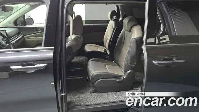 Kia Carnival 2024 — Photo 11/20