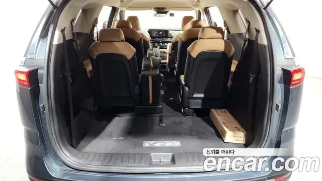 Kia Carnival 2021 — Фото 20/20
