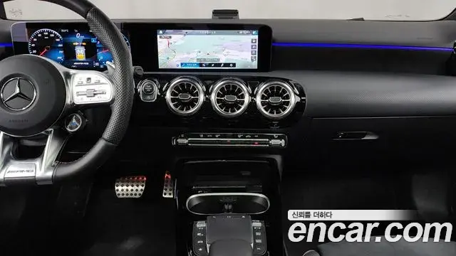 Mercedes-Benz A-Class 2022 — Photo 20/20