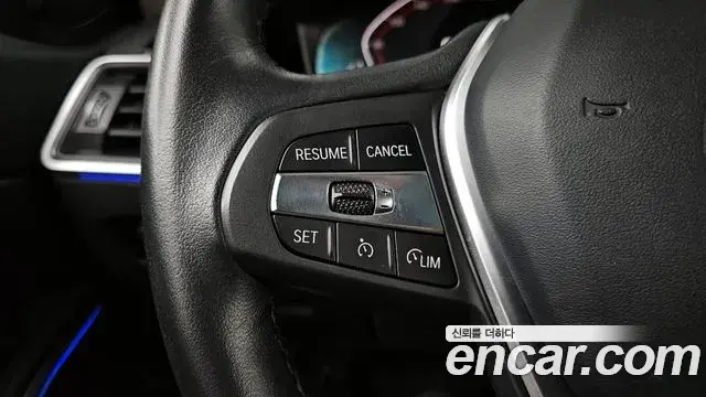 BMW 3 Series 2019 — Şəkil 12/35