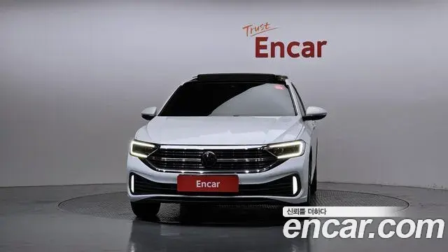 Volkswagen Jetta 2024 — ფოტო 34/35