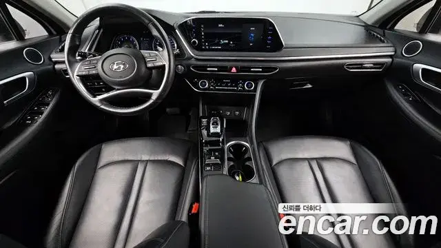 Hyundai Sonata Hybrid 2019 — Şəkil 22/32