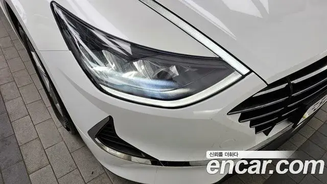 Hyundai Sonata Hybrid 2019 — Şəkil 13/32