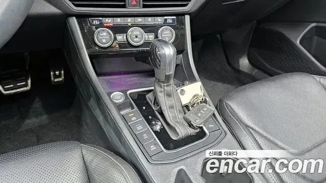 Volkswagen Jetta 2021 — ფოტო 22/34