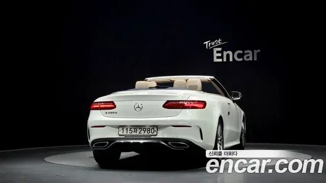 Mercedes-Benz E-Class 2018 — Фото 4/20