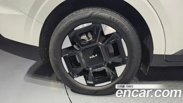 Kia Carnival 2024 — Şəkil 4/20