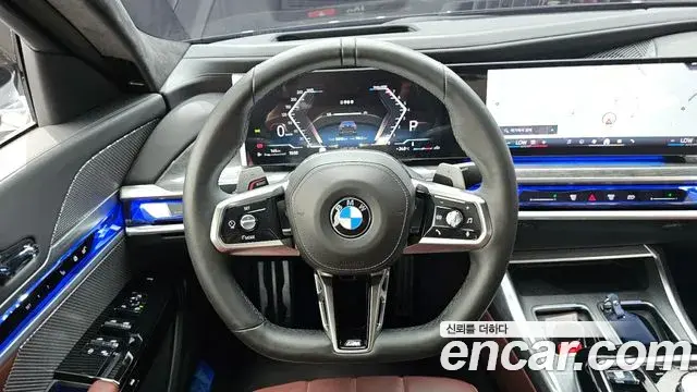 BMW 7 Series 2023 — Photo 12/20
