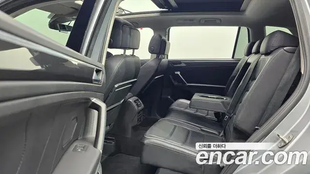 Volkswagen Tiguan Allspace 2020 — Şəkil 25/32