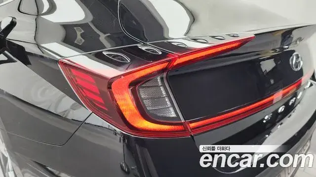 Hyundai Sonata Hybrid 2019 — Photo 4/32