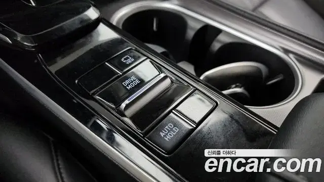 Hyundai Sonata Hybrid 2019 — Photo 32/32