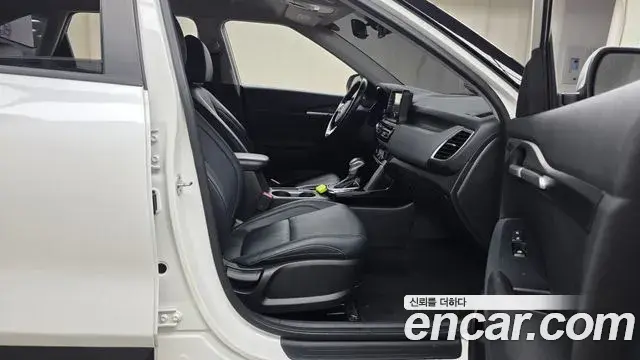 Kia Seltos 2020 — Photo 28/30