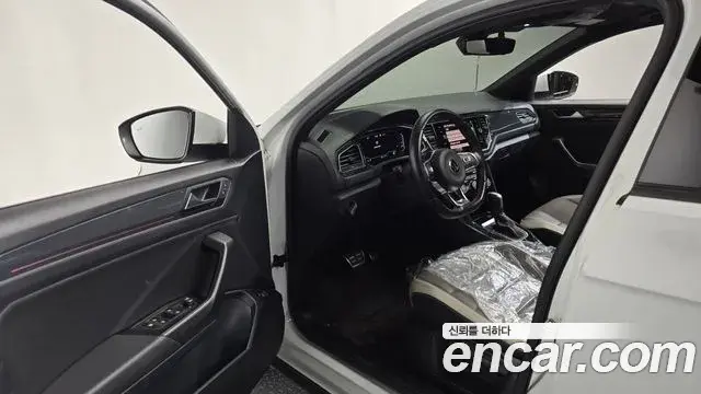 Volkswagen T-Roc 2021 — Şəkil 8/20