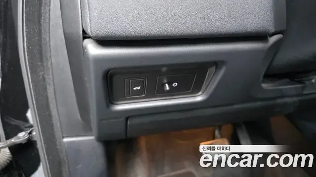 Land Rover Range Rover Evoque 2019 — Photo 22/35