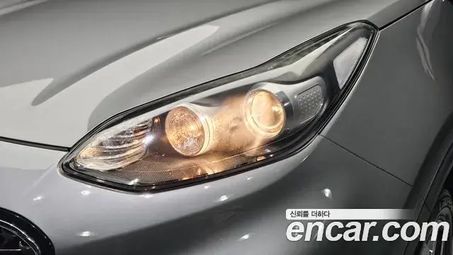 Kia Sportage The Bold 2020 — ფოტო 32/33