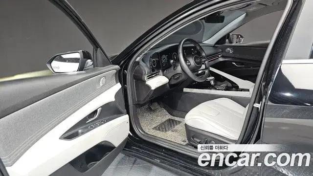 Hyundai The New Avante Hybrid 2021 — ფოტო 19/30
