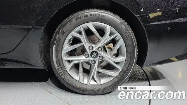 Hyundai Sonata Hybrid 2022 — Şəkil 31/33