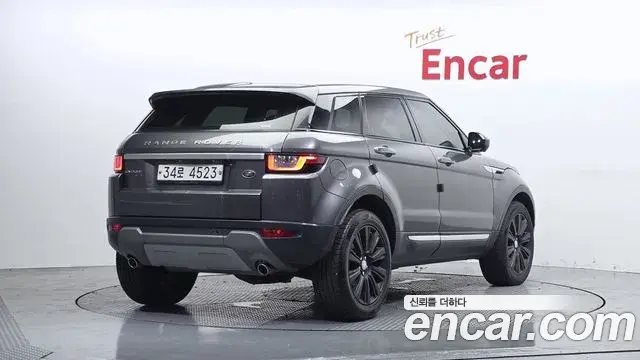 Land Rover Range Rover Evoque 2018 — ფოტო 14/34