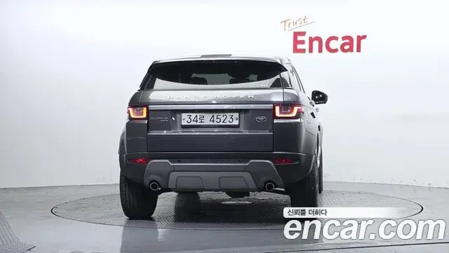 Land Rover Range Rover Evoque 2018 — ფოტო 31/34