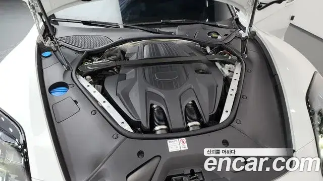Porsche Panamera, 2024