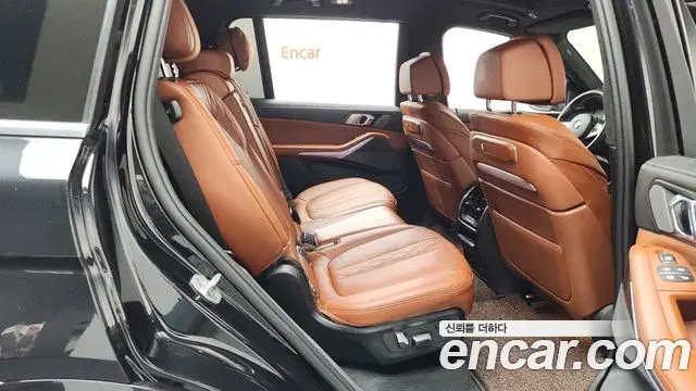 BMW X7 2025 — Photo 11/20
