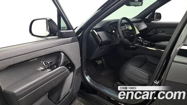 Land Rover Range Rover Sport 2023 — Фото 10/20