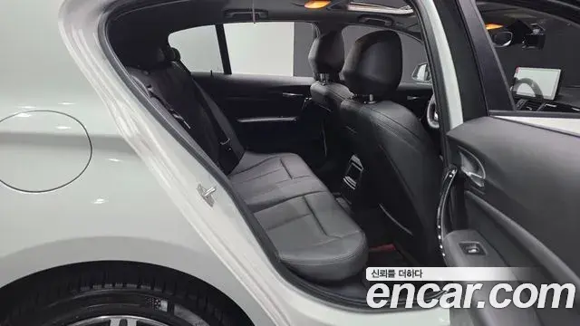 BMW 1 Series 2018 — ფოტო 2/20