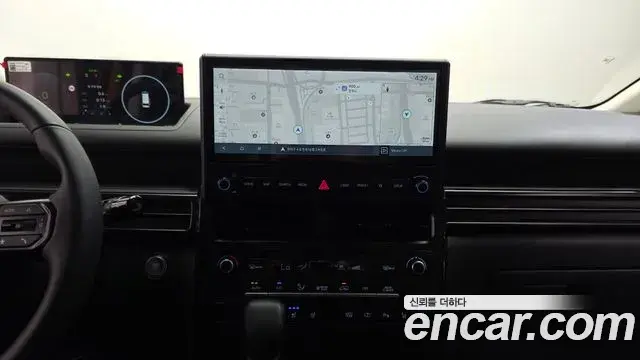 Hyundai Staria 2026 — Photo 15/20
