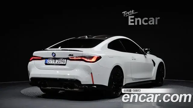 BMW M4 2024 — Photo 2/20
