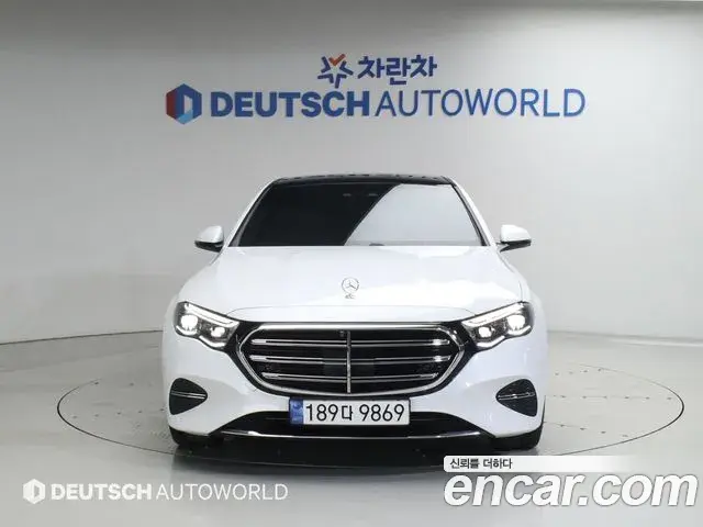 Mercedes-Benz E-Class 2024 — Photo 2/20