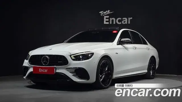Mercedes-Benz E-Class, 2022