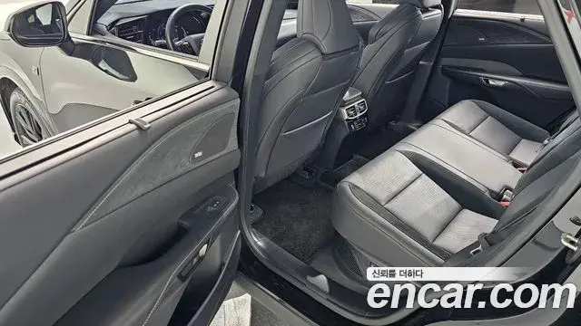 Lexus RX500h 2024 — Photo 13/20