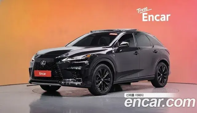 Lexus RX500h 2024 — Photo 1/20
